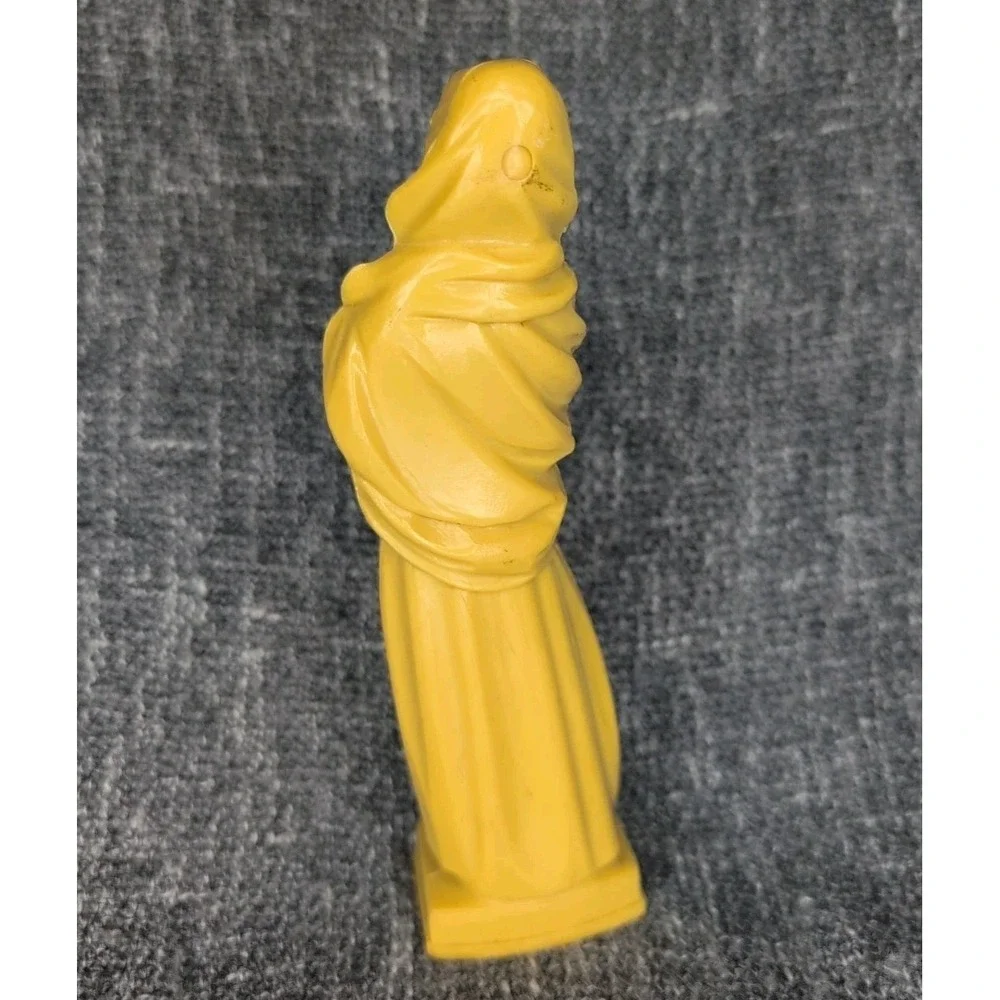 Vintage Madonna & Child Figurine Yellow Virgin Mary Statue Religious Decor 6.5
